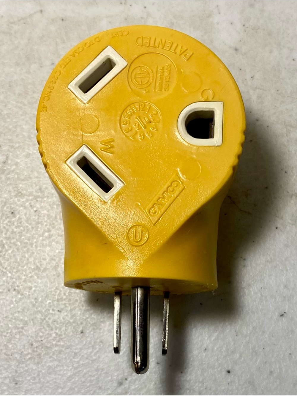Camco 55325 15 AMP Male / 30 AMP Female 90 Degree Electrical Adapter Yellow RVs